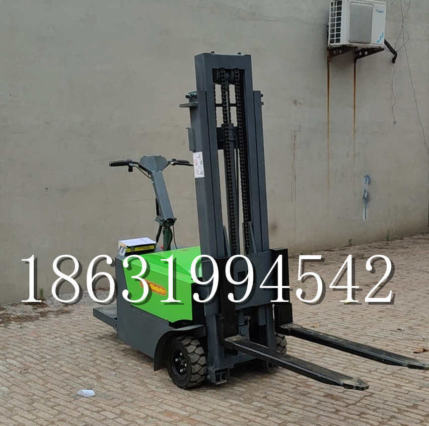 岭东区优程全电动叉车插腿式堆高车液压装卸车1.5吨升高小型站驾式铲车